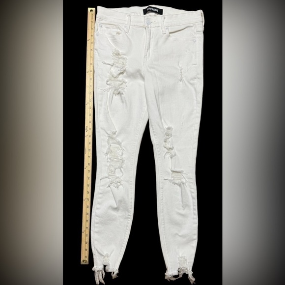 Express White mis rise Distressed straight Leg Jeans Stretch Raw Hem Women’s 4 - Picture 13 of 16